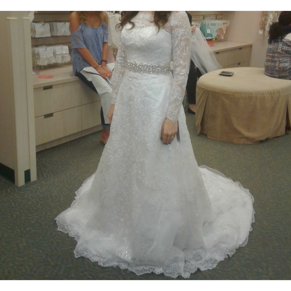 Long Sleeve Wedding Dress with pockets